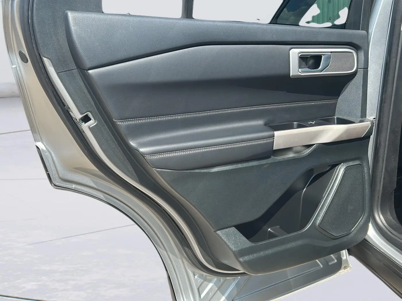 2023 Ford Explorer - $24,125
