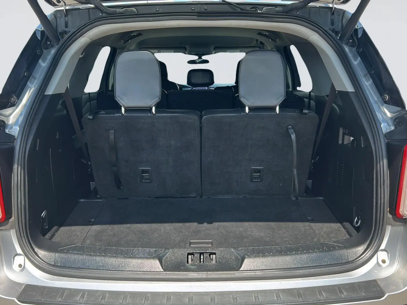 2023 Ford Explorer - $24,125