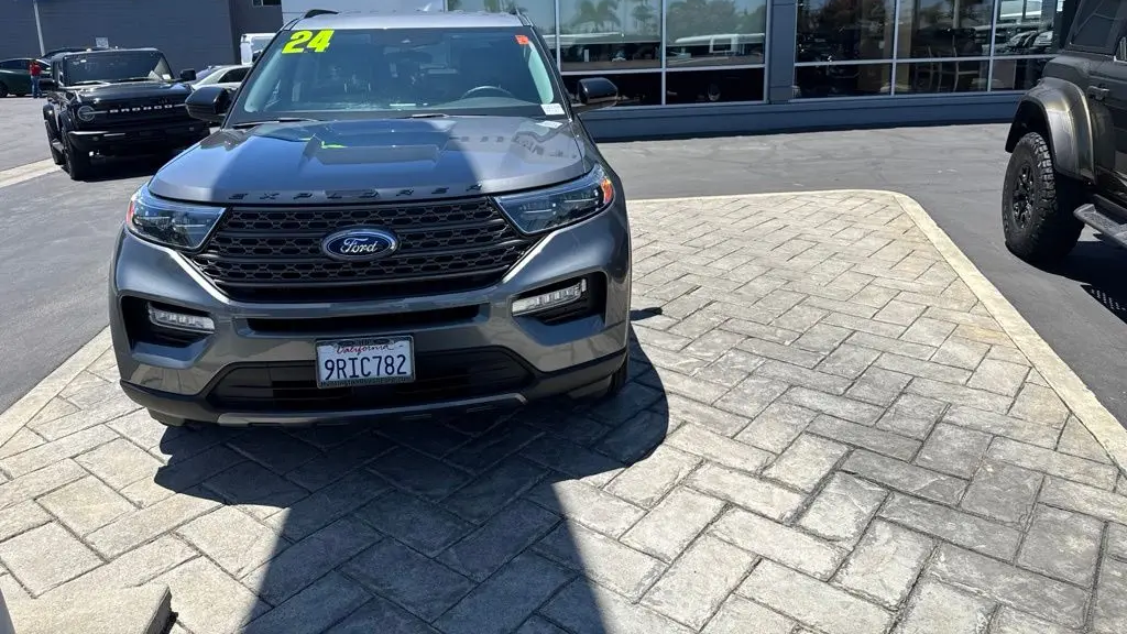 2024 Ford Explorer XLT