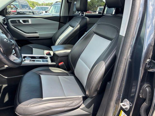 2022 Ford Explorer - $22,622