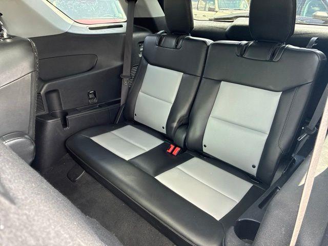 2022 Ford Explorer - $22,622