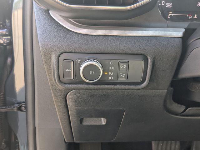 2022 Ford Explorer - $22,622