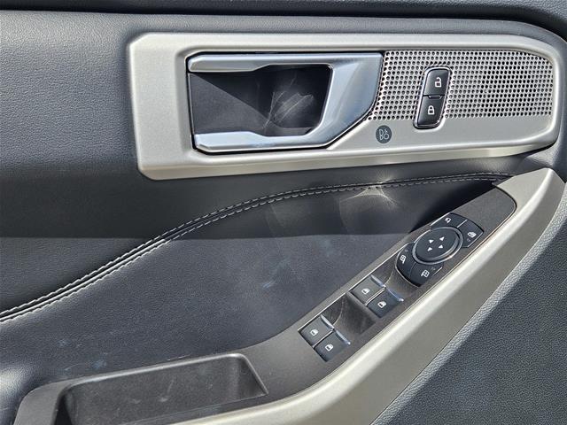 2023 Ford Explorer - $31,955