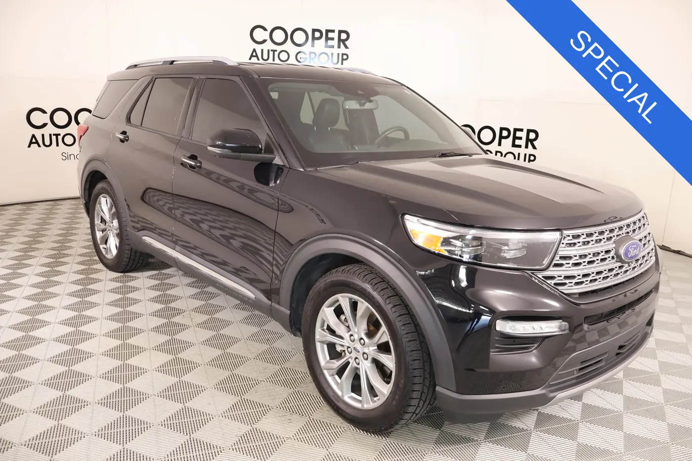 2020 Ford Explorer - $17,117