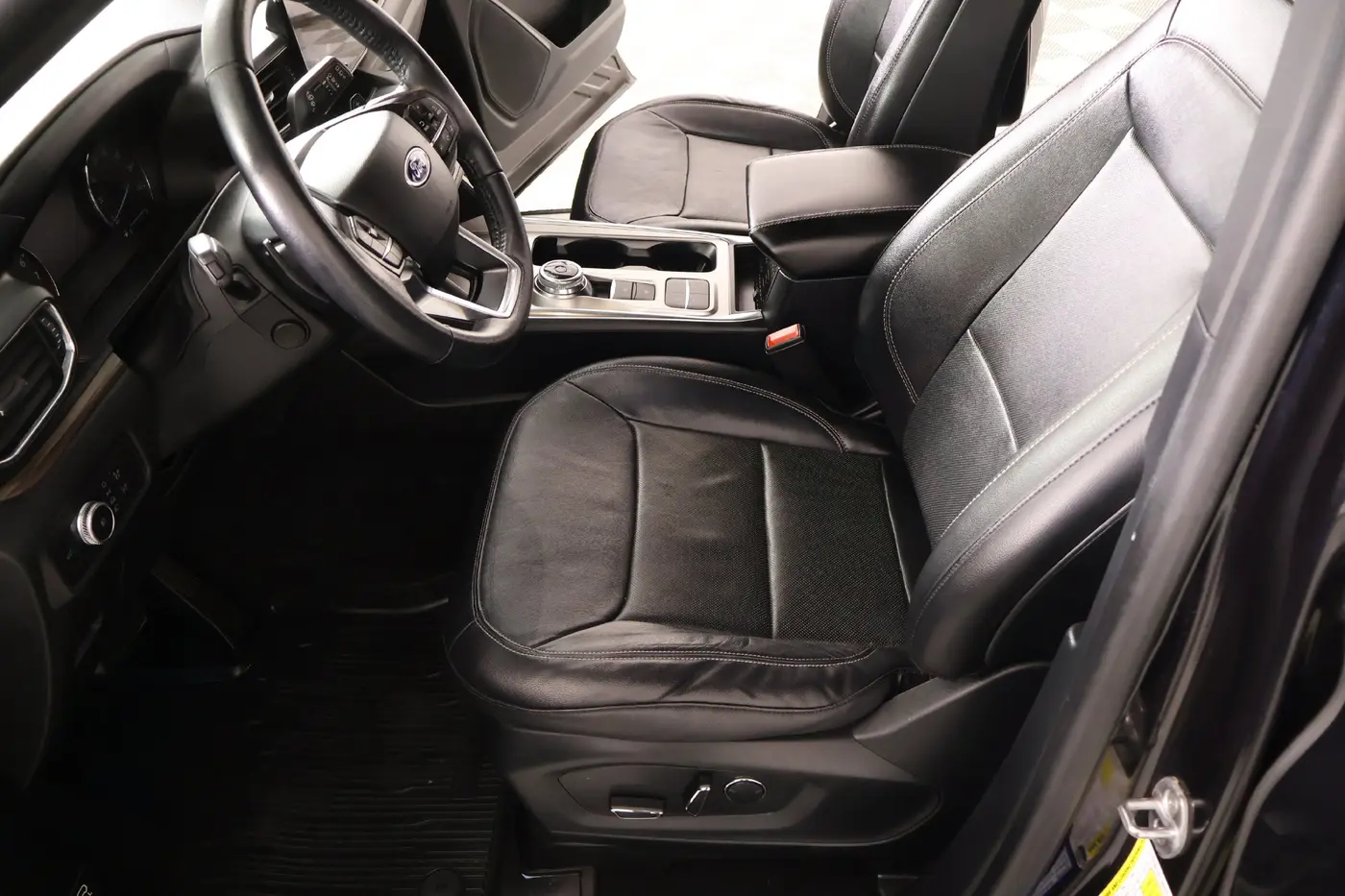 2020 Ford Explorer - $17,117
