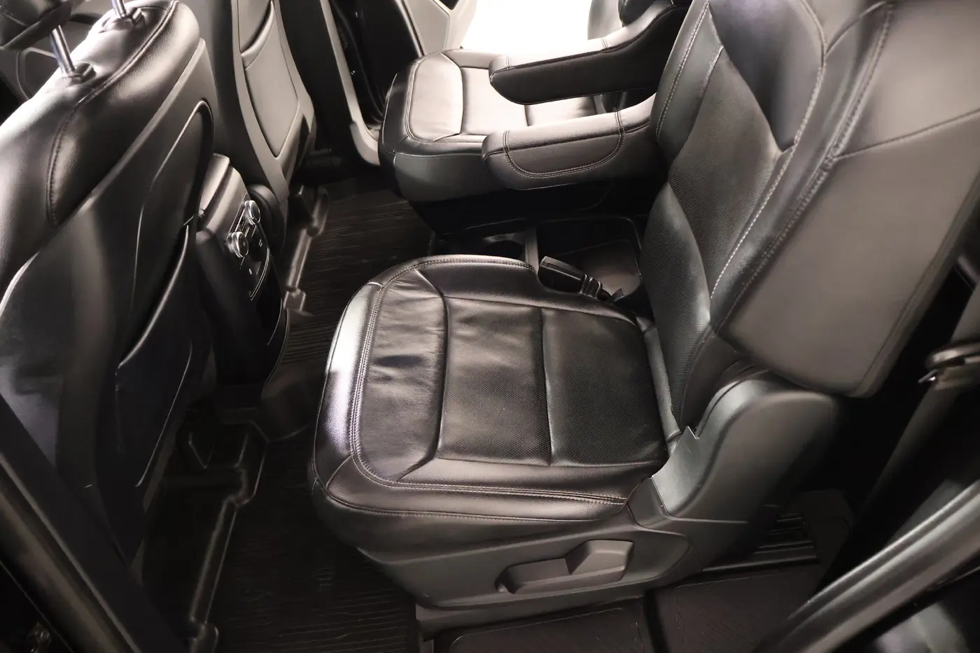 2020 Ford Explorer - $17,117