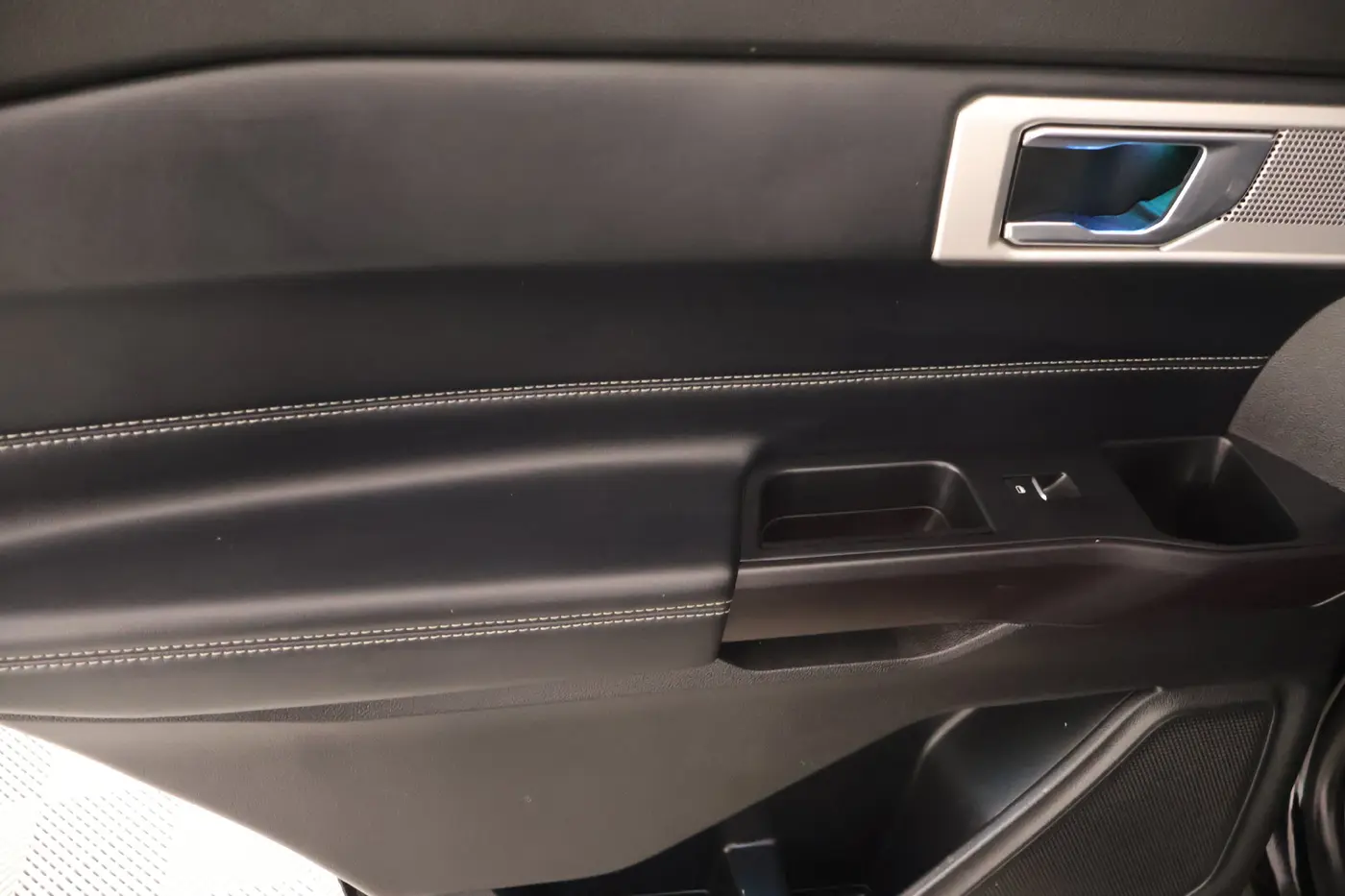 2020 Ford Explorer - $17,117