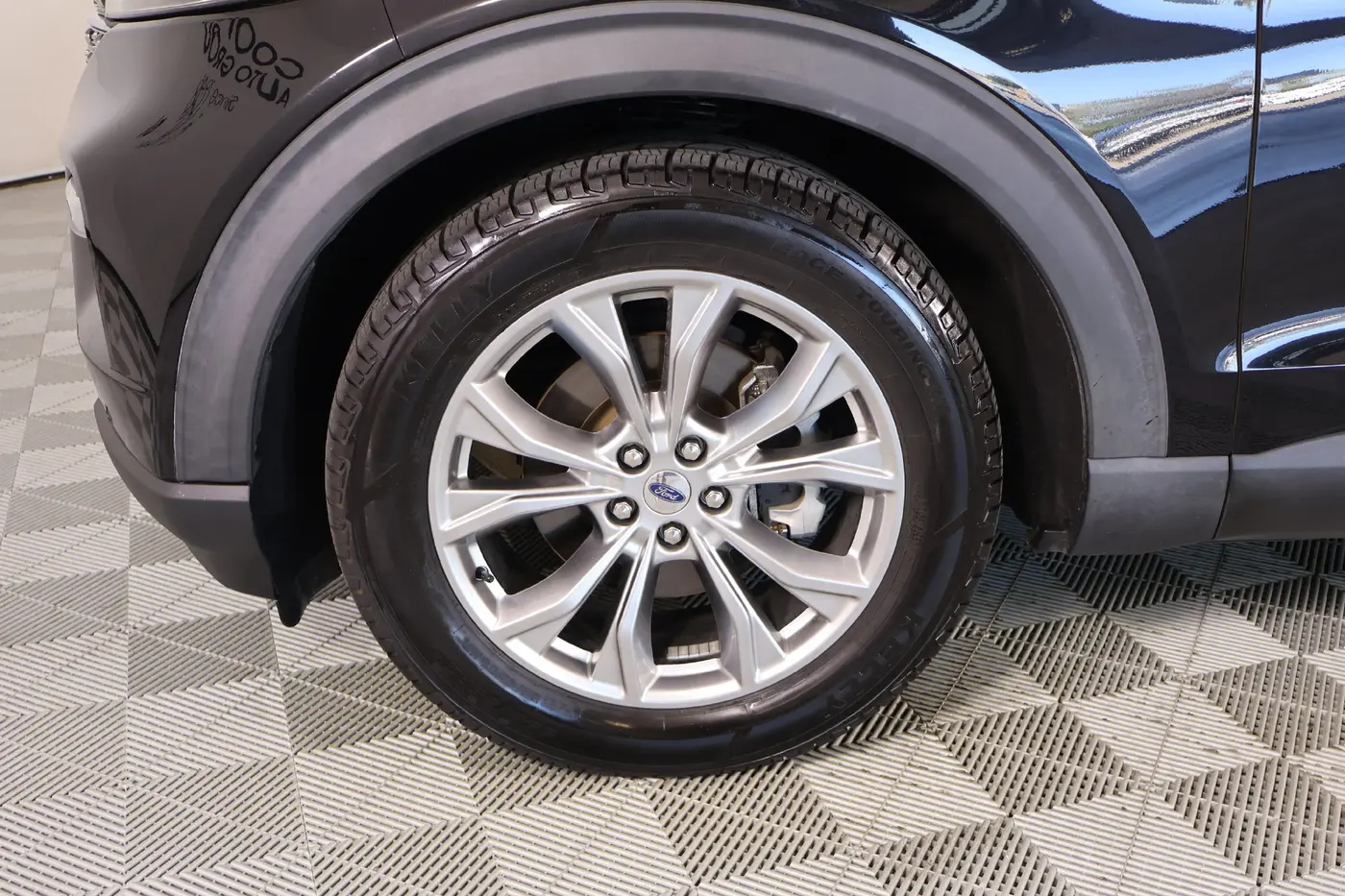2020 Ford Explorer - $17,117