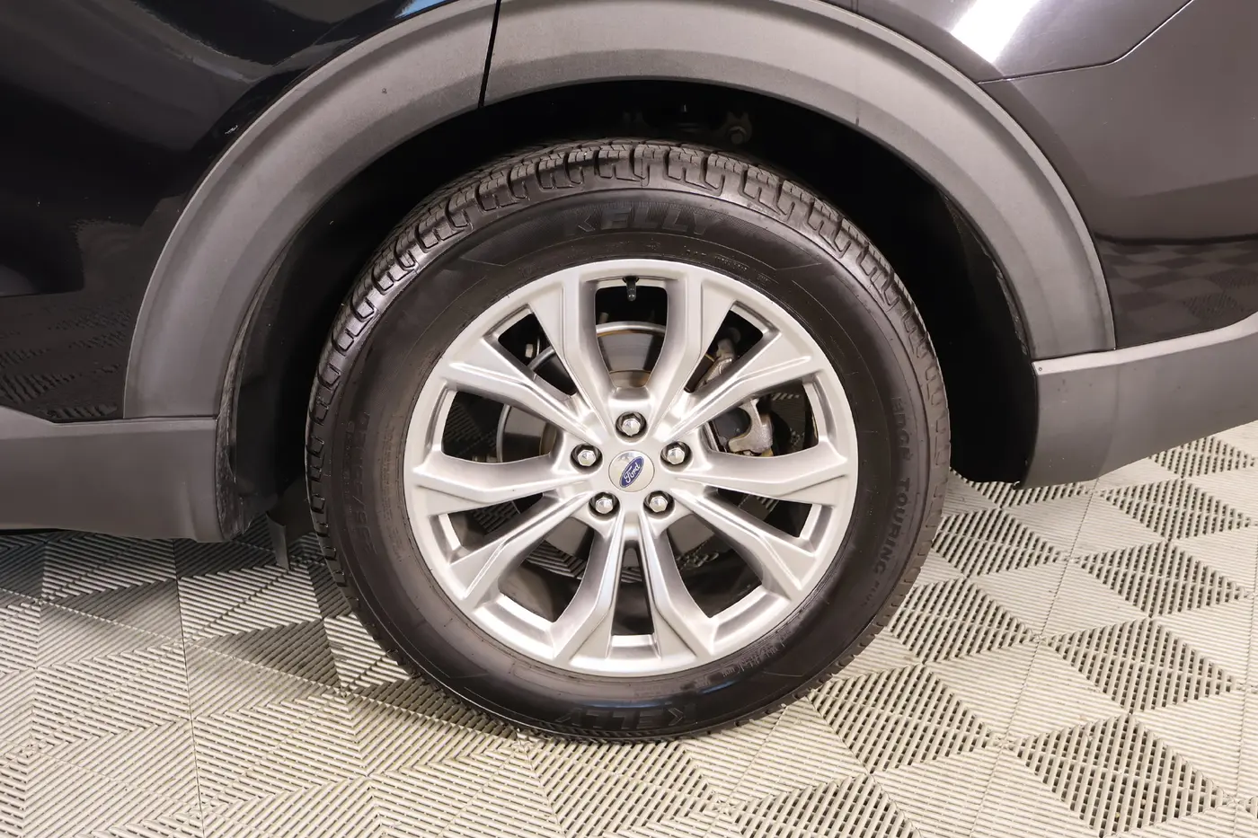 2020 Ford Explorer - $17,117