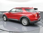 2020 Explorer Thumbnail 24