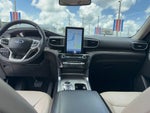 2023 Explorer Thumbnail 30