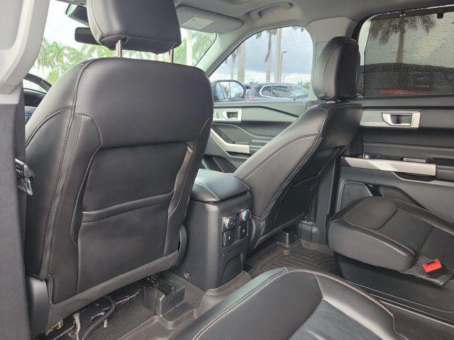 2022 Ford Explorer - $32,789