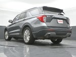 2022 Explorer Thumbnail 22