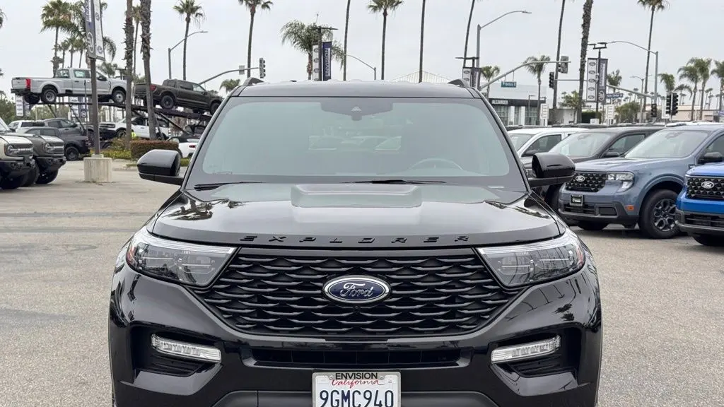 2023 Ford Explorer ST-Line