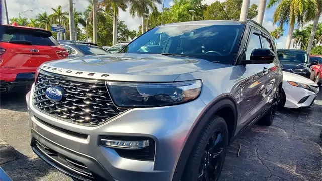 2023 Ford Explorer ST-Line