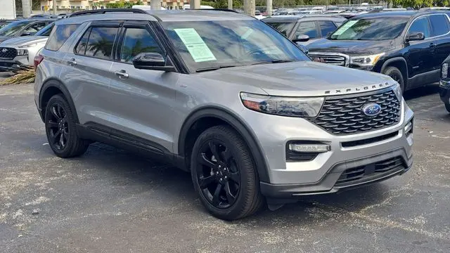 2023 Ford Explorer ST-Line
