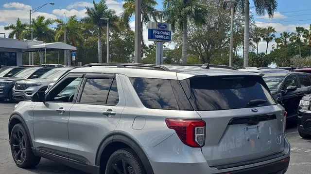 2023 Ford Explorer ST-Line