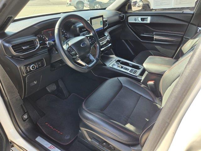 2024 Ford Explorer - $32,000