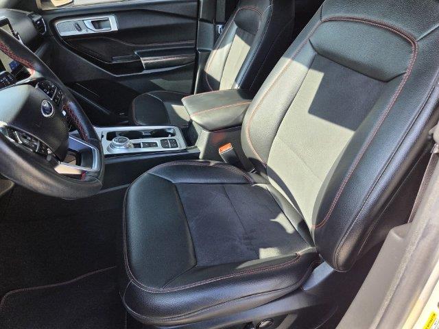 2024 Ford Explorer - $32,000