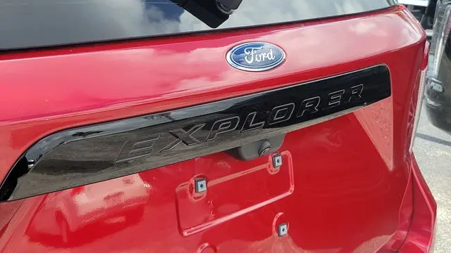 2024 Ford Explorer ST-Line