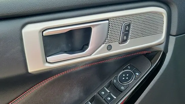 2024 Ford Explorer ST-Line