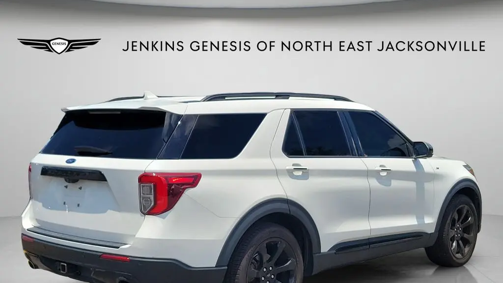 2022 Ford Explorer ST-Line