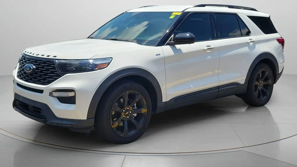 2022 Ford Explorer ST-Line