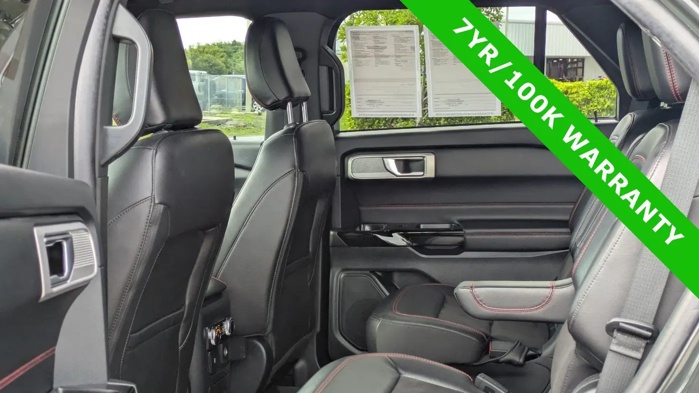 2023 Ford Explorer ST-Line