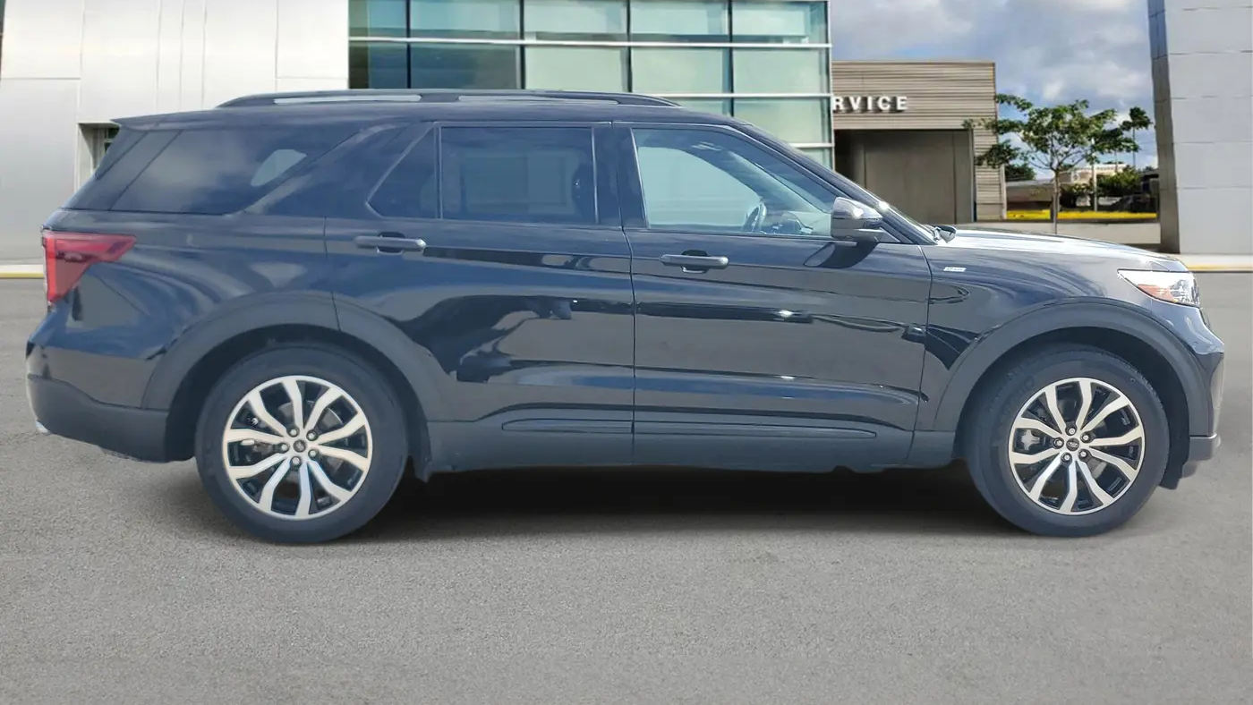 2023 Ford Explorer ST-Line