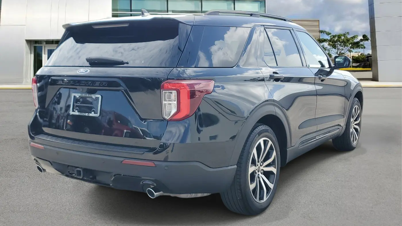 2023 Ford Explorer ST-Line