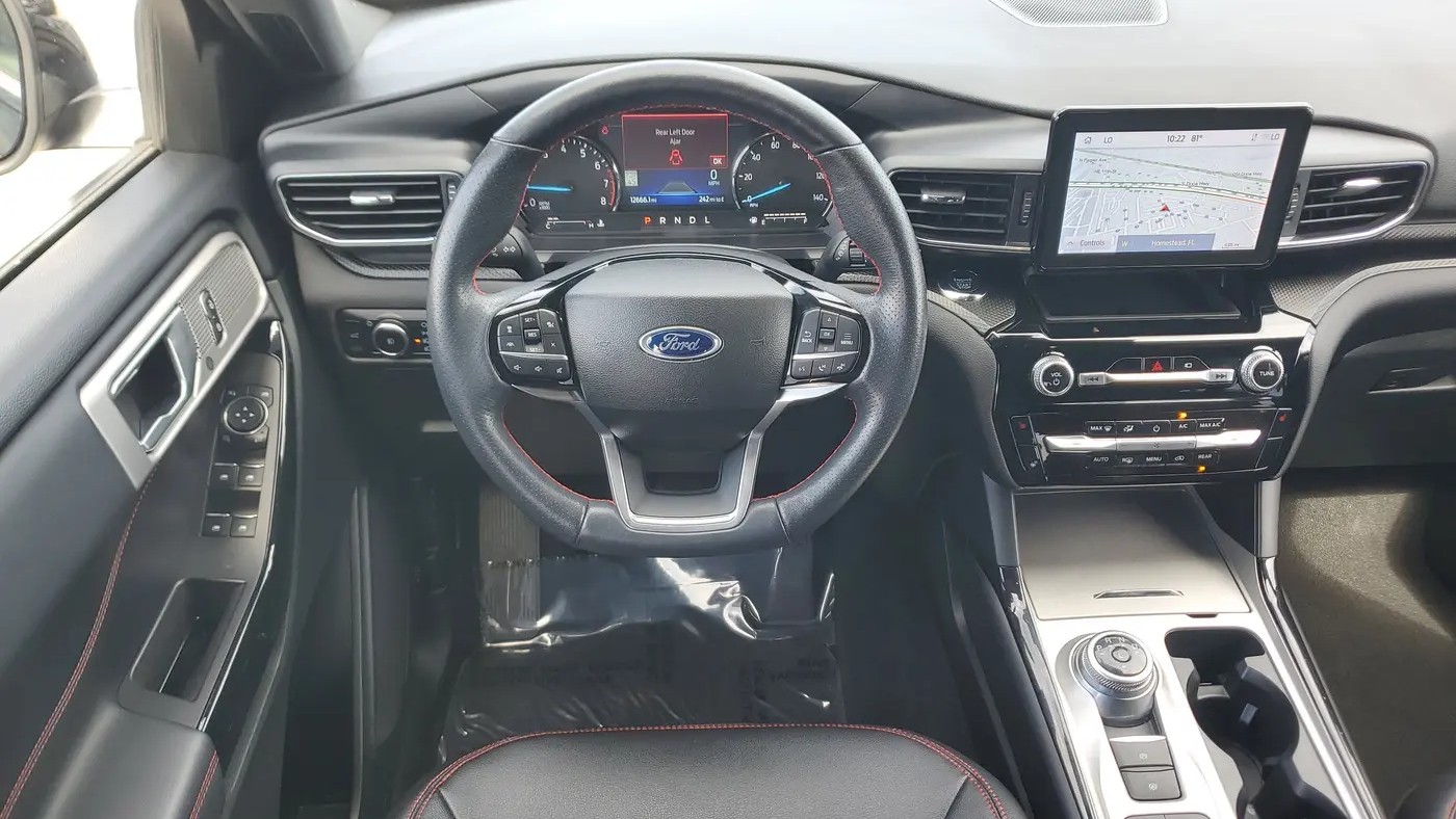2023 Ford Explorer ST-Line