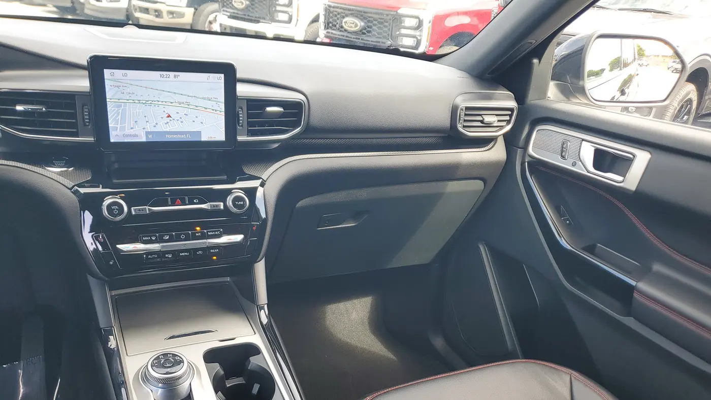 2023 Ford Explorer ST-Line