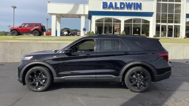 2024 Ford Explorer ST-Line