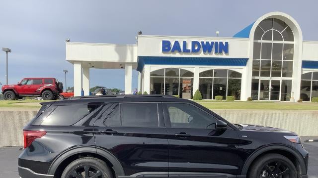 2024 Ford Explorer ST-Line