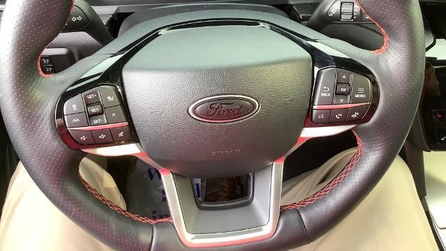 2024 Ford Explorer ST-Line