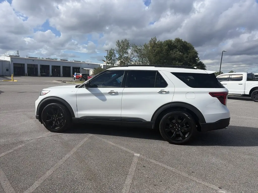 2024 Ford Explorer - $36,820