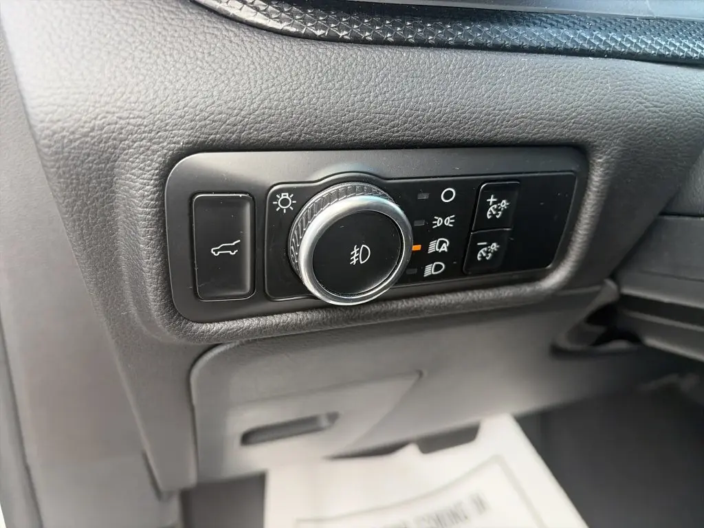 2024 Ford Explorer - $36,820