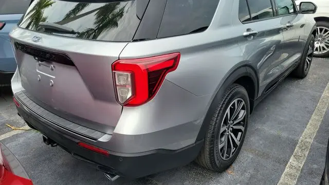 2022 Ford Explorer ST-Line