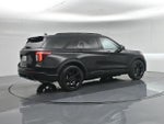 2024 Explorer Thumbnail 30