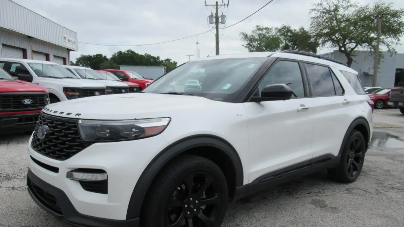 2022 Ford Explorer ST-Line
