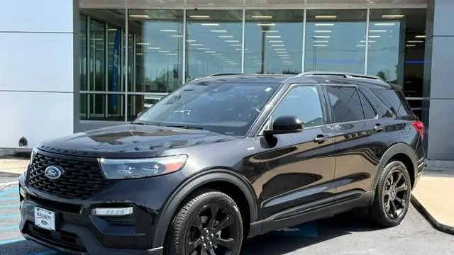 2023 Ford Explorer ST-Line