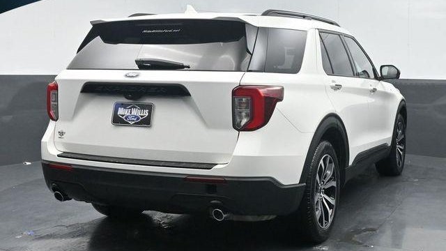 2022 Ford Explorer ST-Line