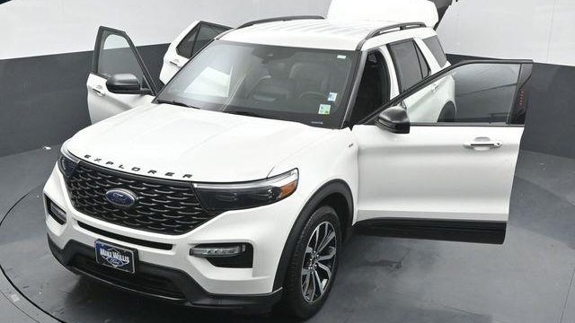 2022 Ford Explorer ST-Line