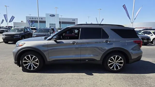 2023 Ford Explorer ST-Line