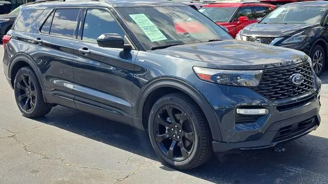 2023 Ford Explorer ST-Line