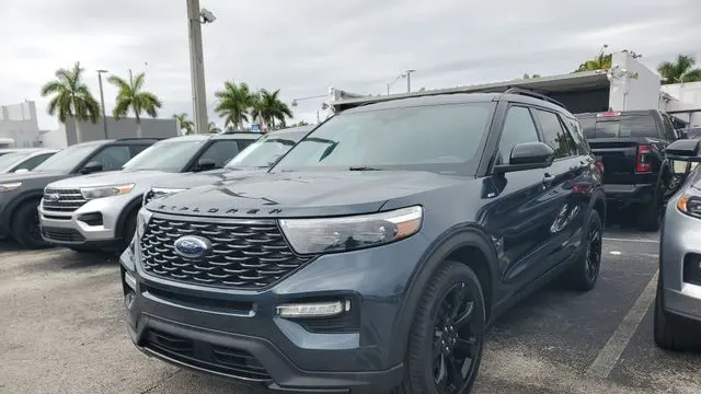 2023 Ford Explorer ST-Line