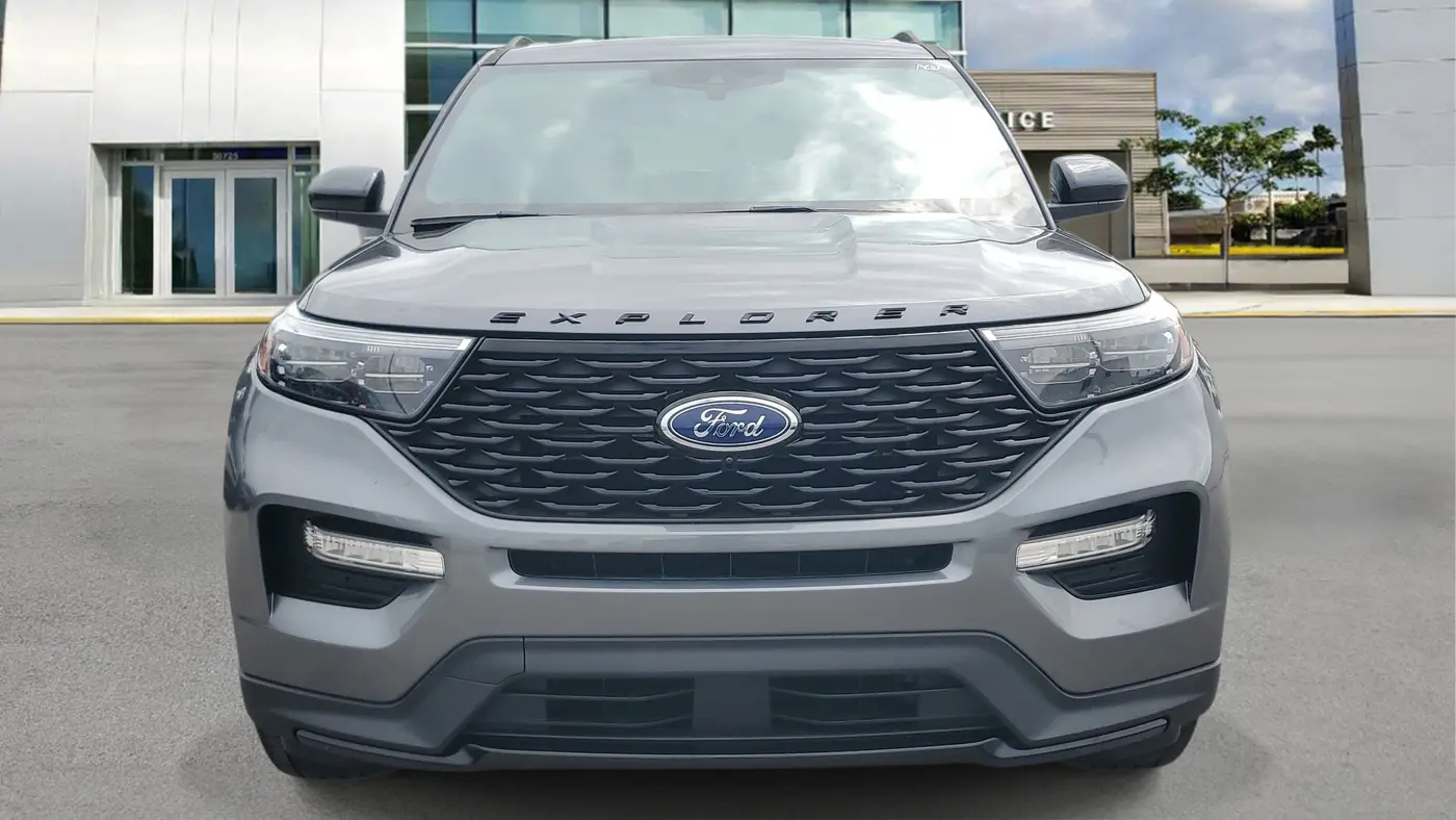 2023 Ford Explorer ST-Line