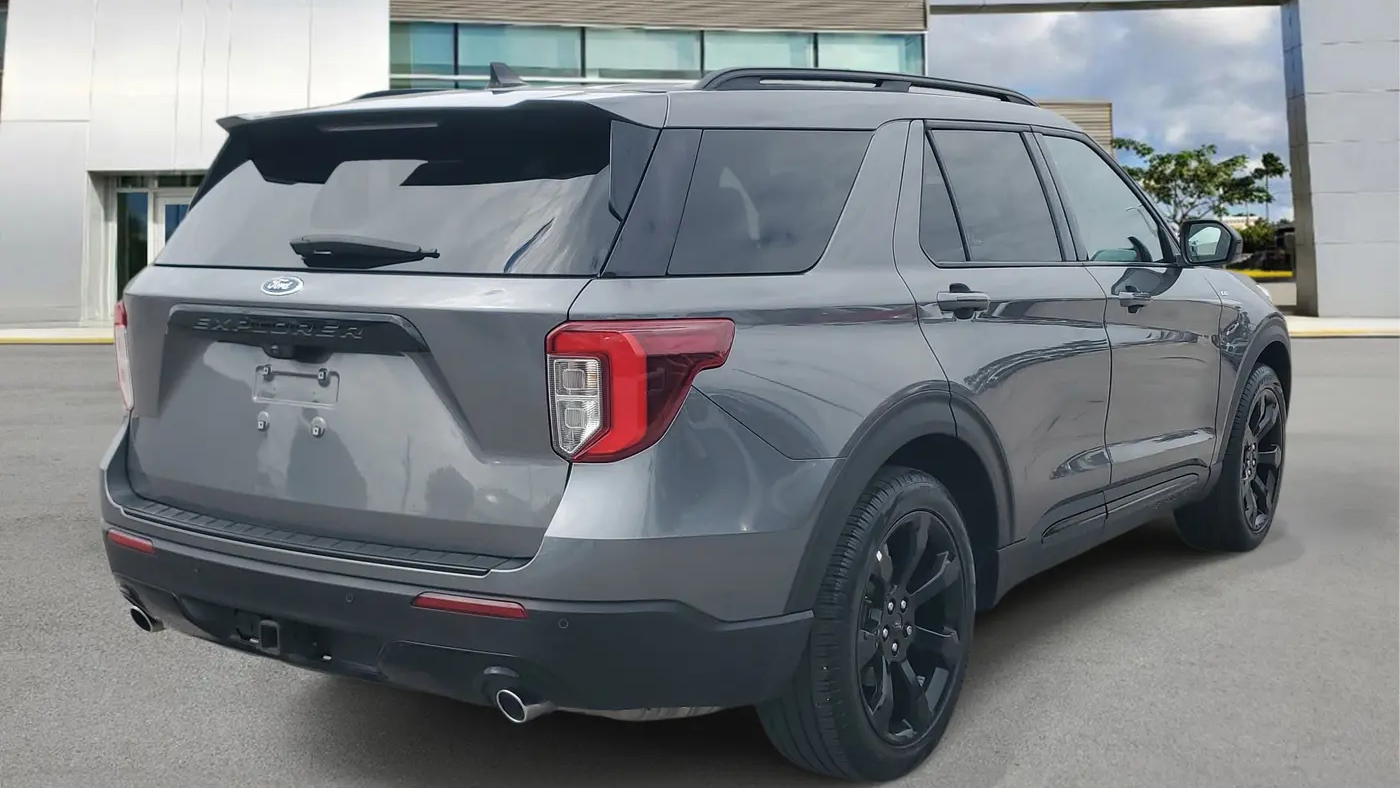 2023 Ford Explorer ST-Line