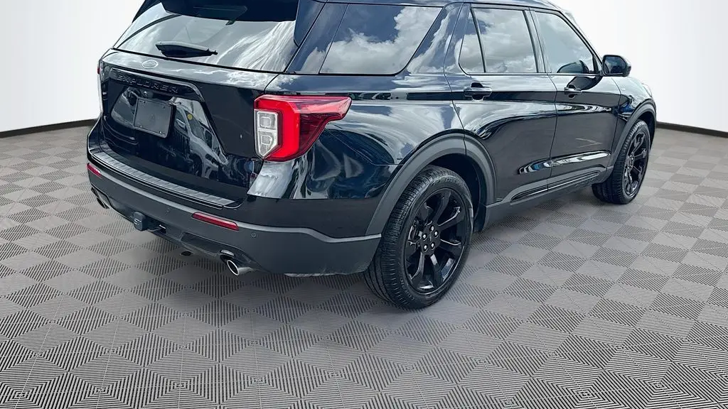 2023 Ford Explorer ST-Line