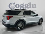 2022 Explorer Thumbnail 5